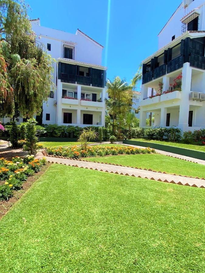 Ideal In Marbella, Near Nikki Apartemen *