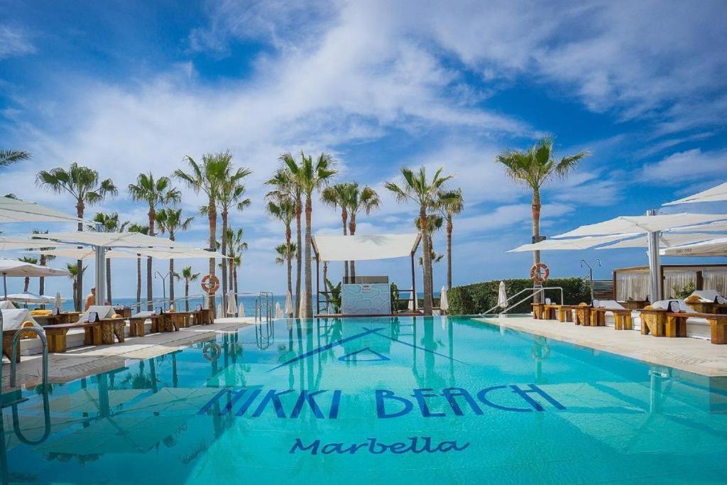 Ideal In Marbella, Near Nikki Apartemen Marbella