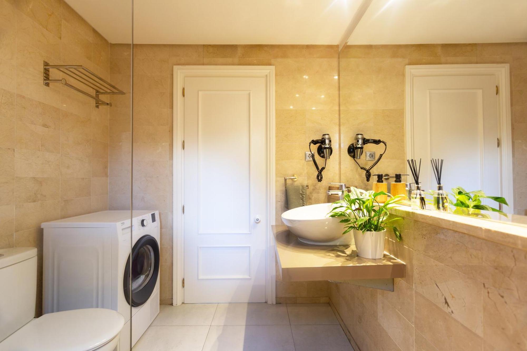 Ideal In Marbella, Near Nikki Appartement *
